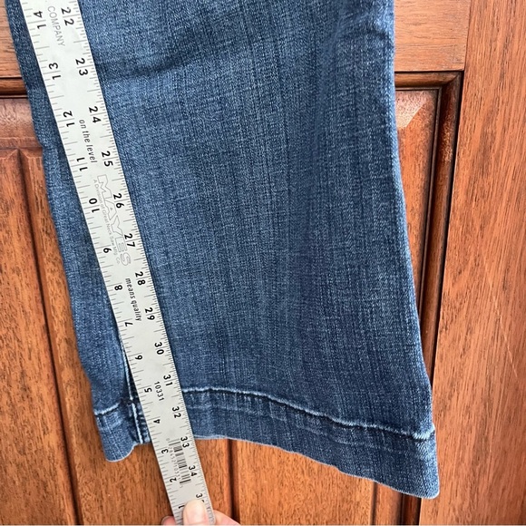 Classic Blue Women's Jeans - Picture 8 of 10